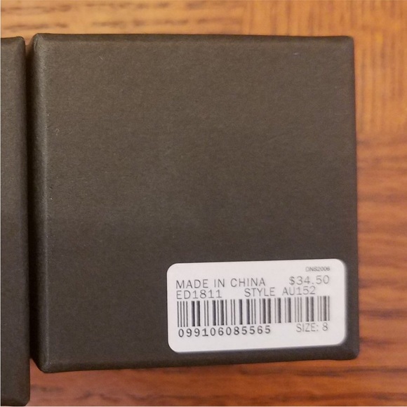 J Crew Stackable Crystal Ring Set NWT Size 8 Multi - Picture 3 of 5